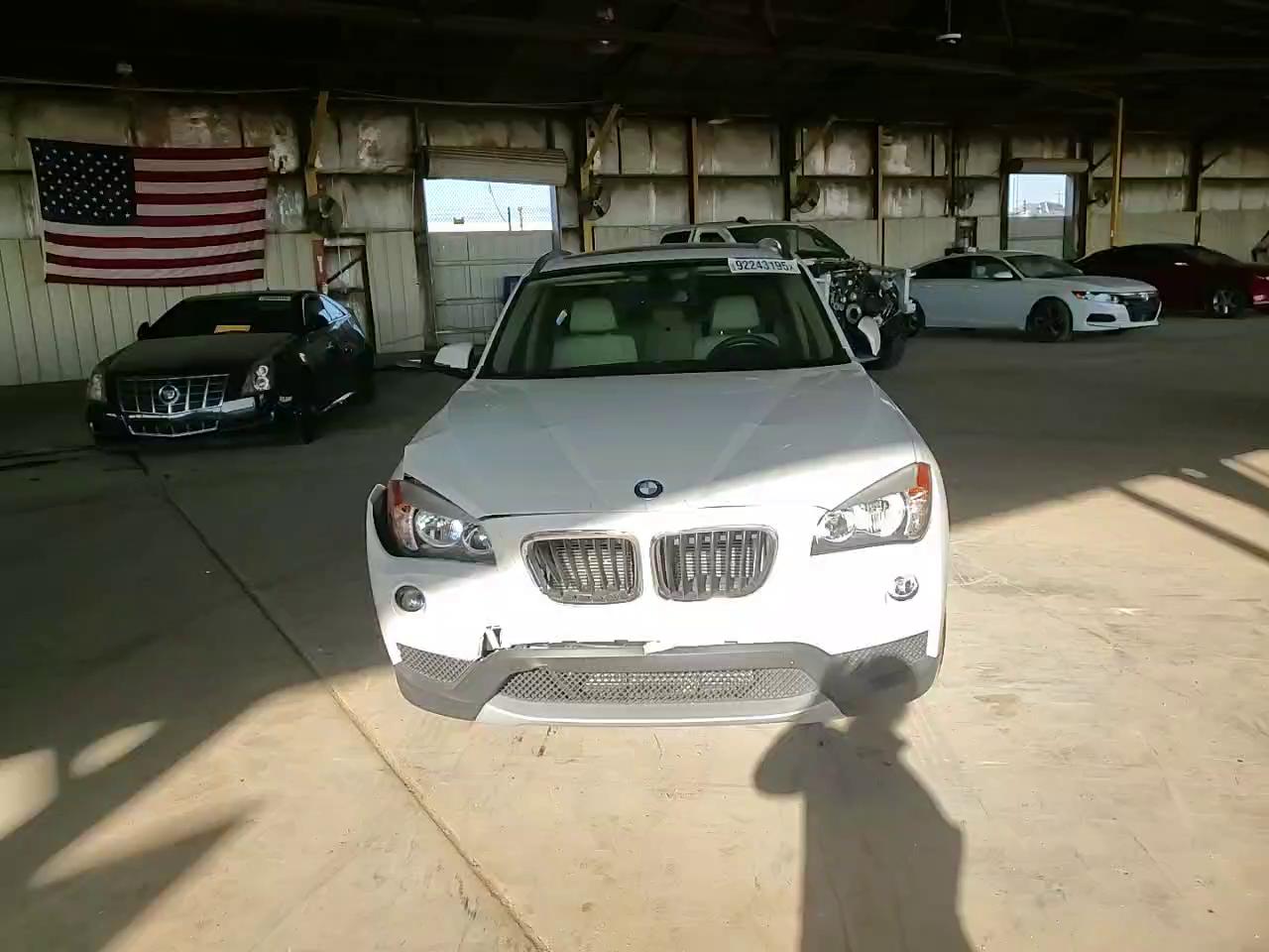 Фото: WBAVM1C56EVW47209