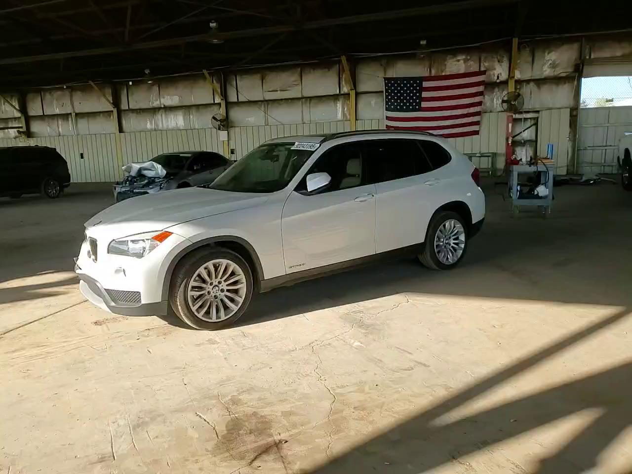 Фото: WBAVM1C56EVW47209