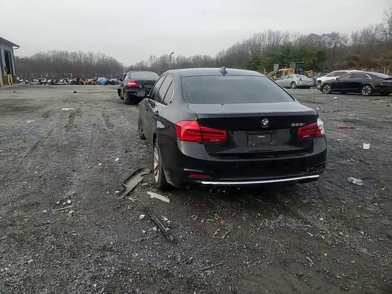 Фото: WBA8E9C59GK647069