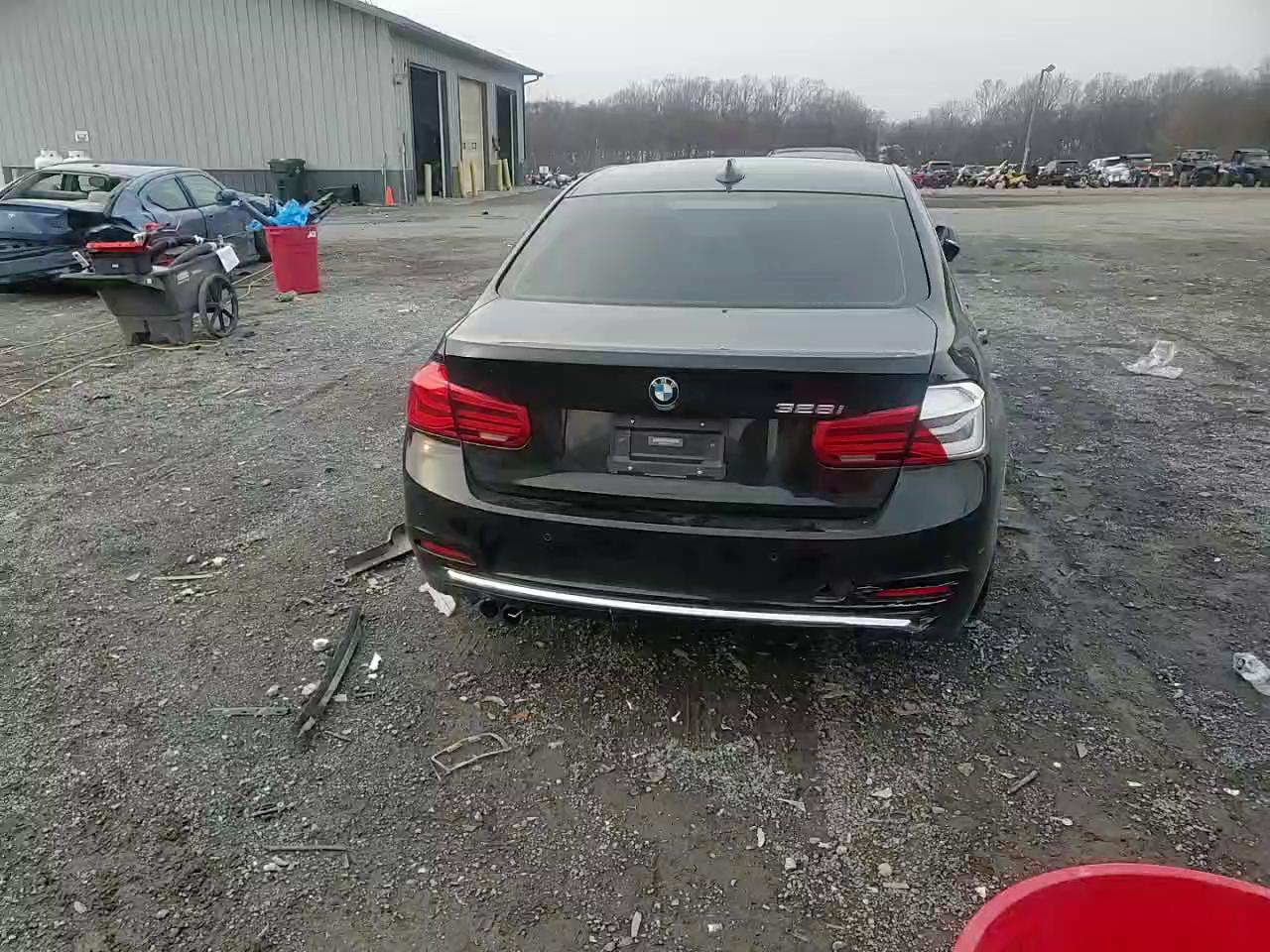 Фото: WBA8E9C59GK647069