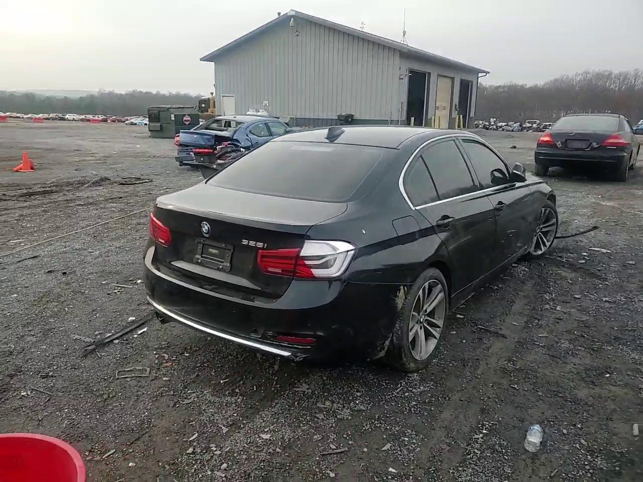 Фото: WBA8E9C59GK647069