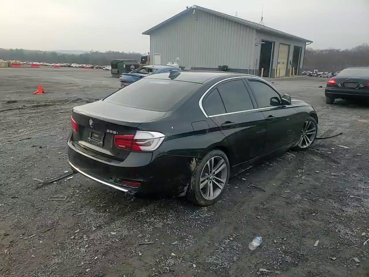 Фото: WBA8E9C59GK647069