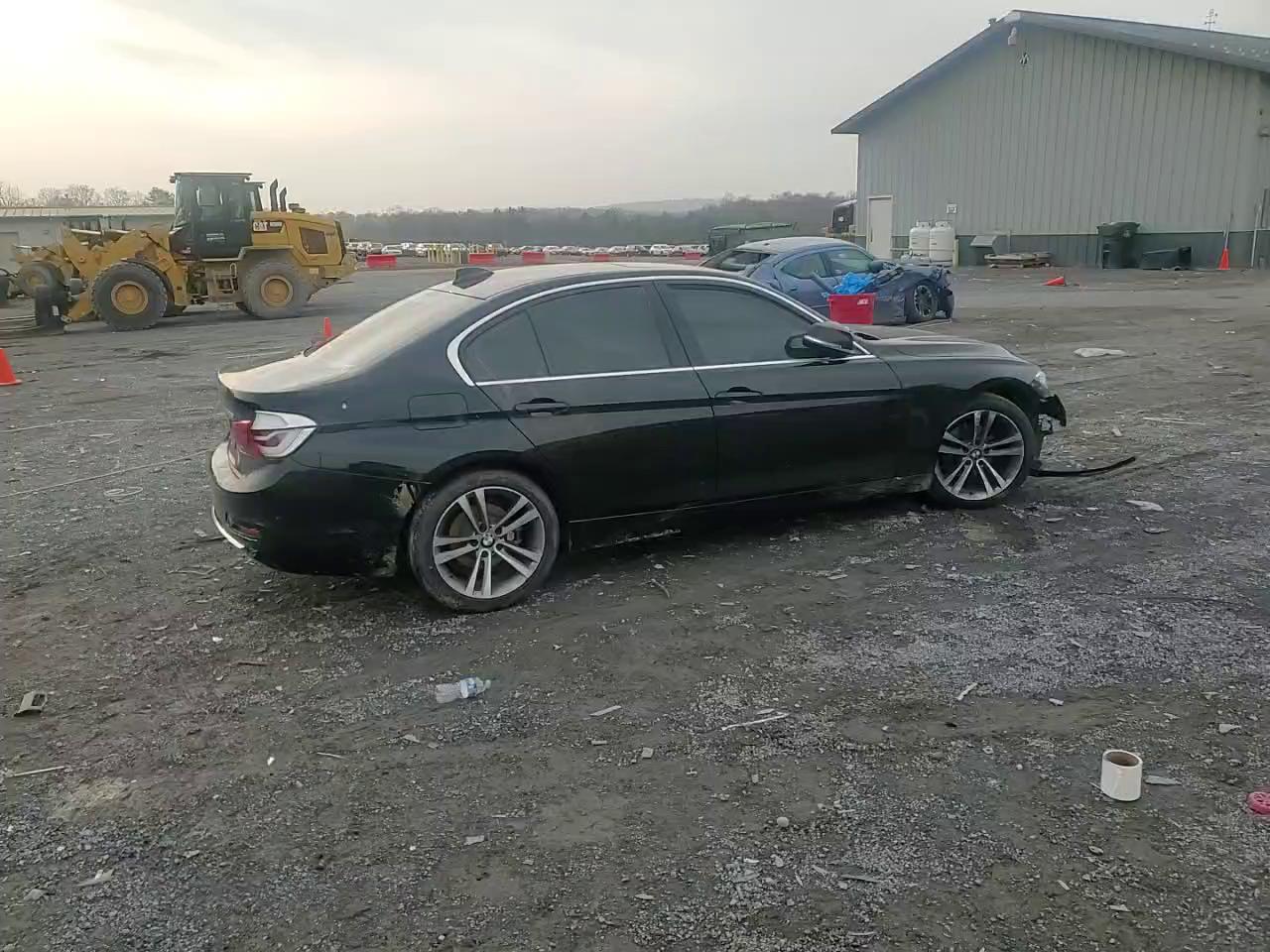 Фото: WBA8E9C59GK647069