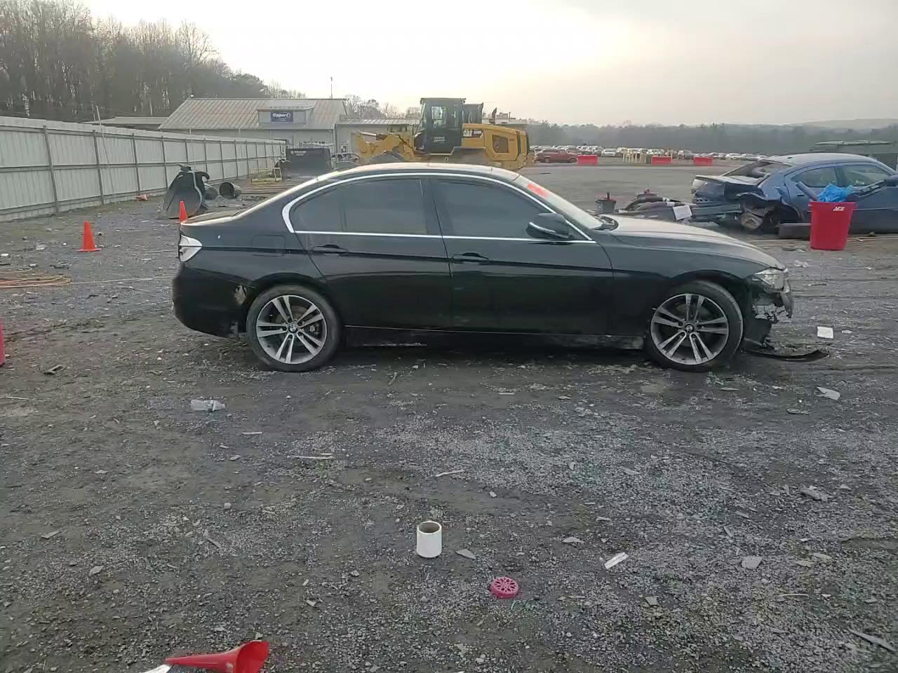 Фото: WBA8E9C59GK647069