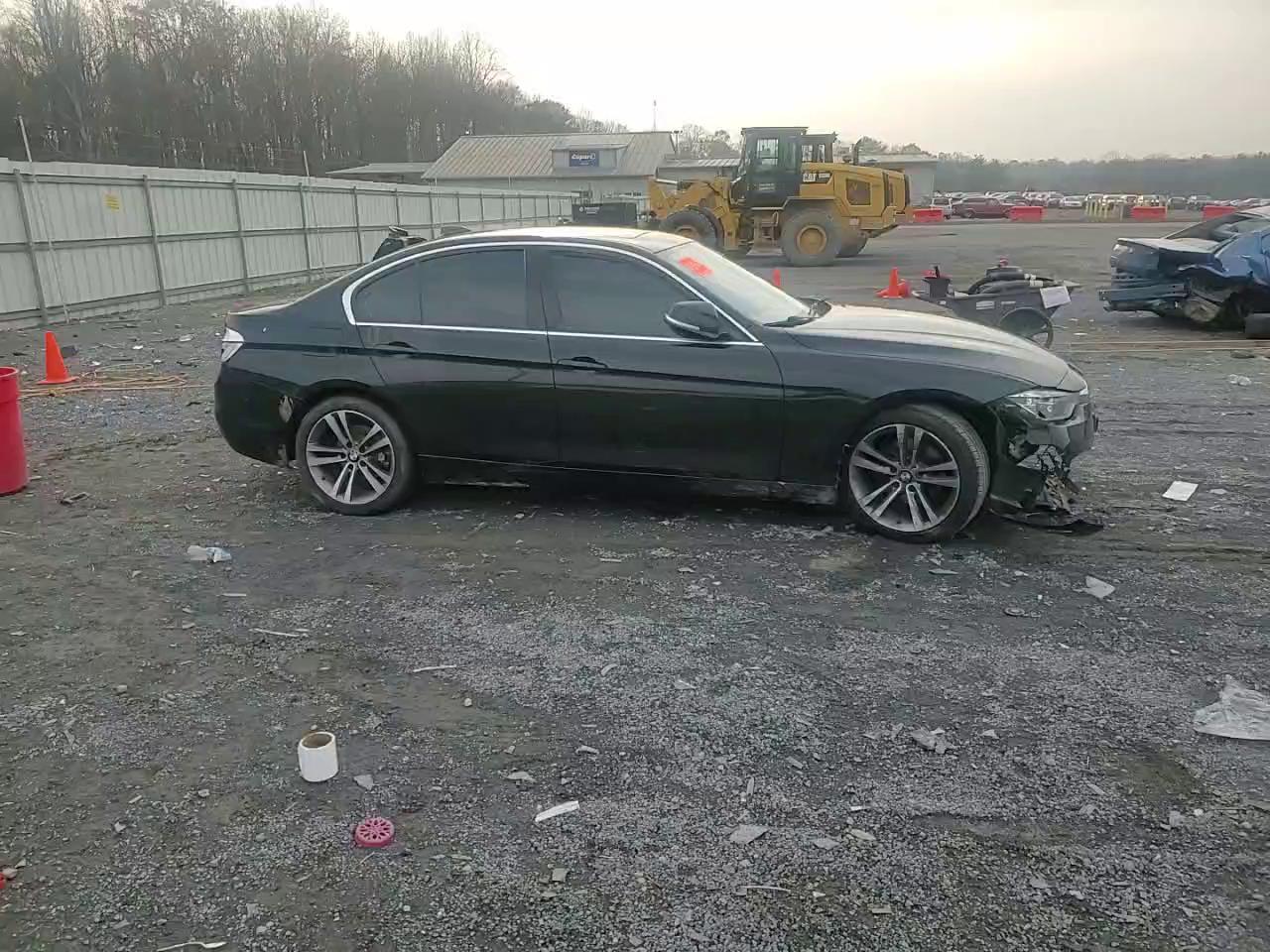 Фото: WBA8E9C59GK647069