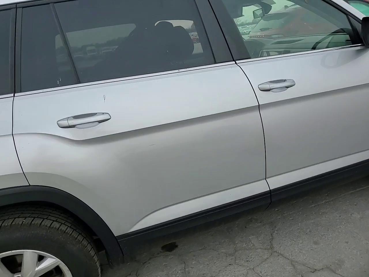 Фото: 1V2CR2CAXJC570329