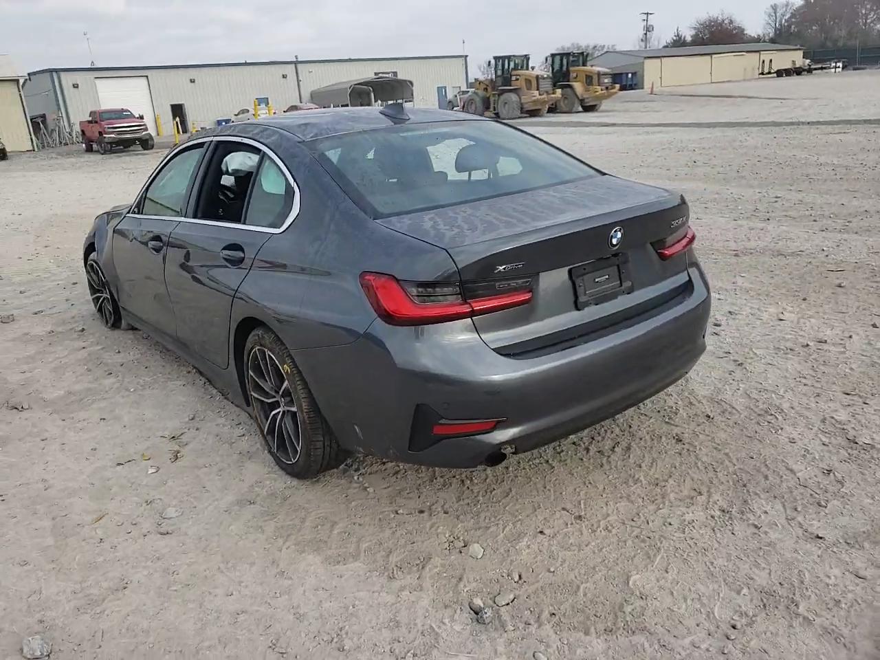 Фото: 3MW5R7J09M8B67663