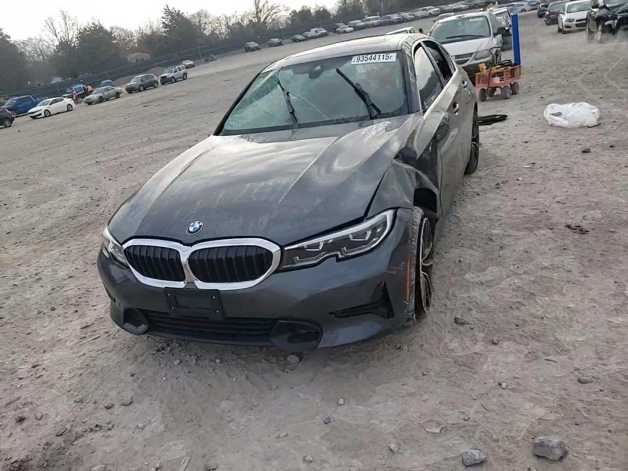 Фото: 3MW5R7J09M8B67663