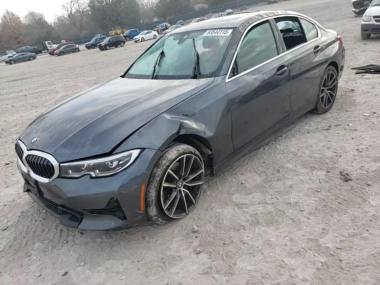 Фото: 3MW5R7J09M8B67663