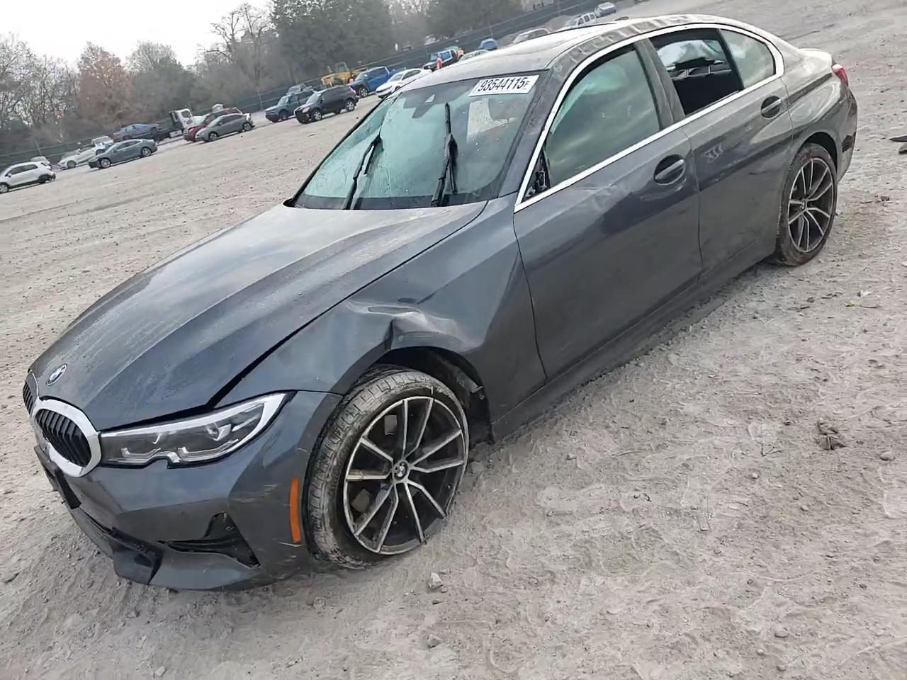 Фото: 3MW5R7J09M8B67663