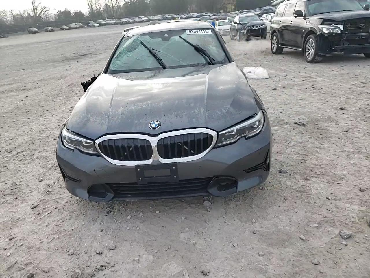 Фото: 3MW5R7J09M8B67663