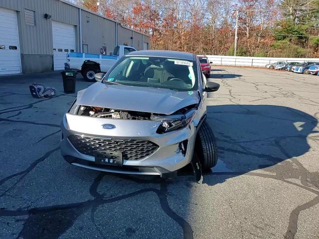 2022 Ford Escape Se VIN: 1FMCU9G69NUA13065 Lot: 92109685