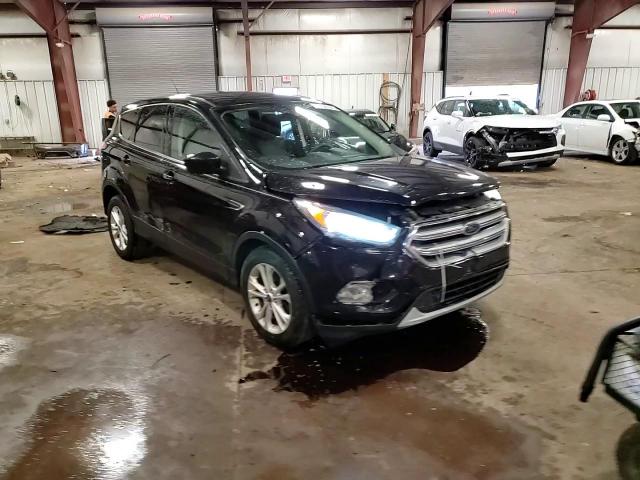 2017 Ford Escape Se VIN: 1FMCU9GD2HUD75158 Lot: 91840345