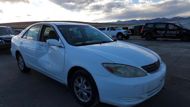 2004 Toyota Camry Le VIN: 4T1BF32K44U073065 Lot: 93306095