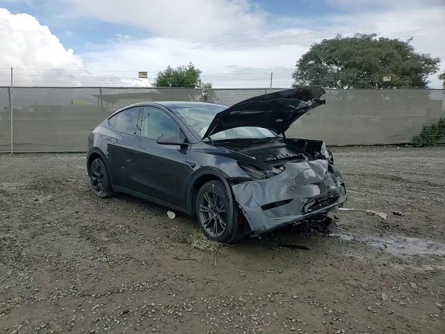 2025 Tesla Model Y VIN: 7SAYGDED8SF312589 Lot: 93557315