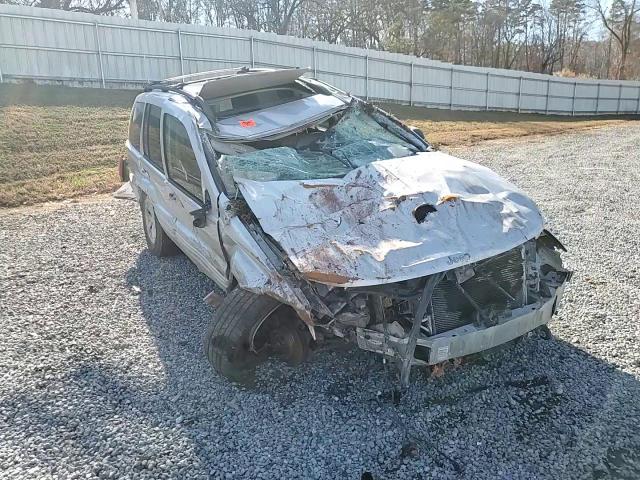 2004 Jeep Grand Cherokee Limited VIN: 1J4GW58NX4C205978 Lot: 94300155