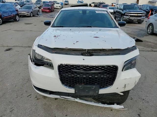 2020 Chrysler 300 Touring VIN: 2C3CCAAG4LH193912 Lot: 94242915