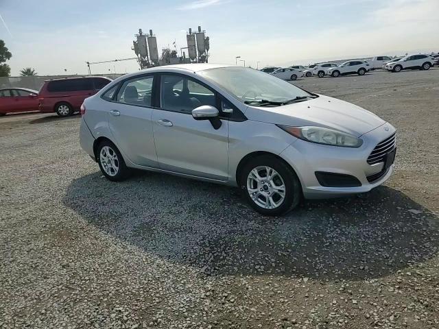 2015 Ford Fiesta Se VIN: 3FADP4BJ2FM164078 Lot: 92469505