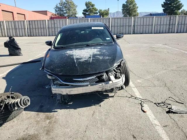 2015 Chrysler 200 Limited VIN: 1C3CCCAB0FN663624 Lot: 93716225