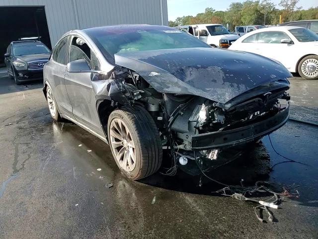 2020 Tesla Model X VIN: 5YJXCDE29LF283608 Lot: 93843025