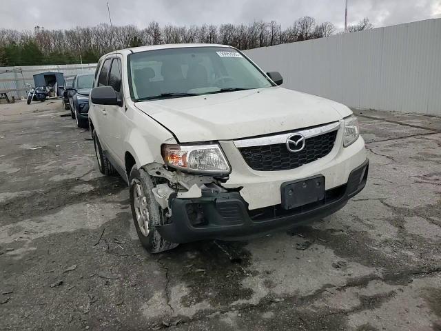 2011 Mazda Tribute I VIN: 4F2CY0C76BKM04927 Lot: 93953985