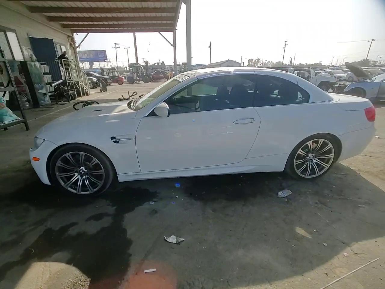 Фото: WBSDX9C52DE785275