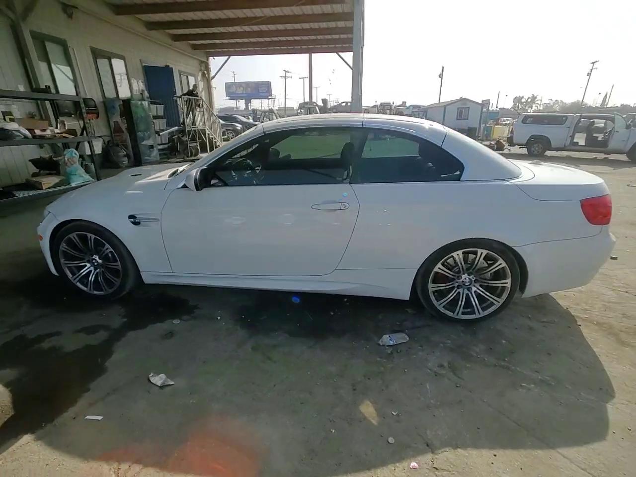 Фото: WBSDX9C52DE785275