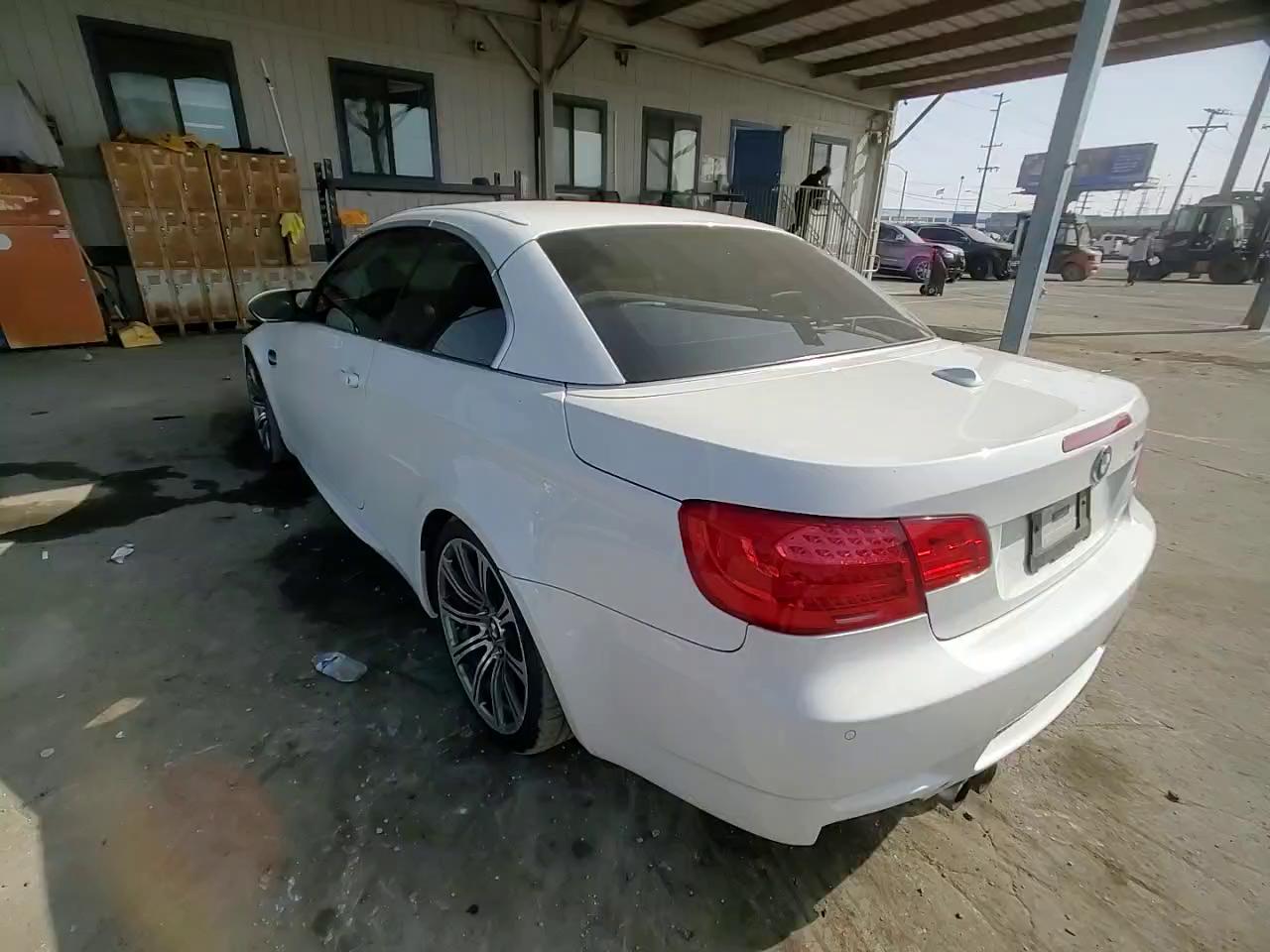 Фото: WBSDX9C52DE785275