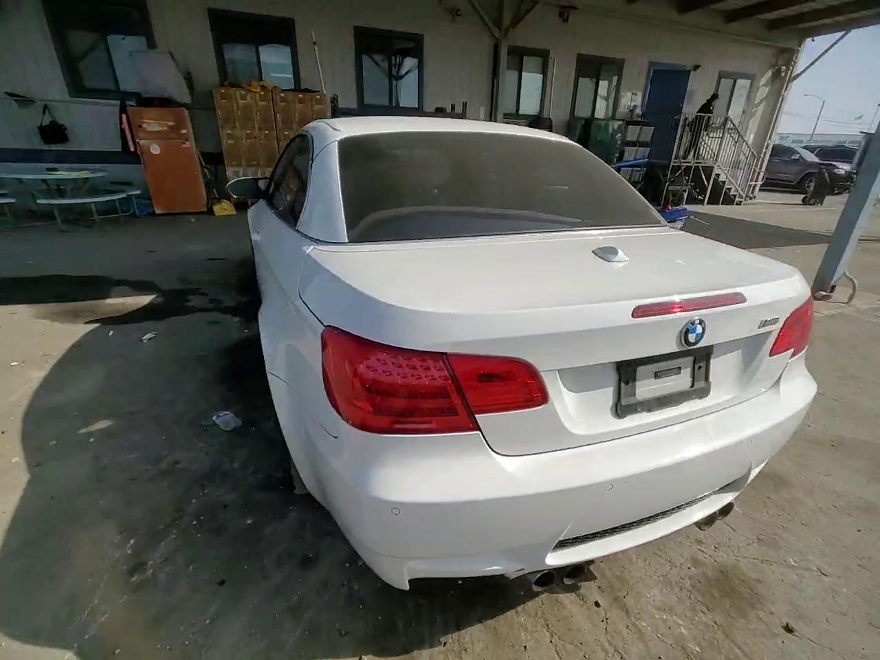 Фото: WBSDX9C52DE785275