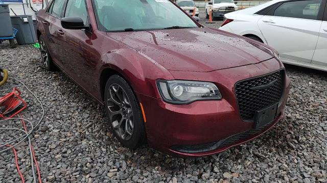 2018 Chrysler 300 Touring VIN: 2C3CCAAGXJH320014 Lot: 93011905
