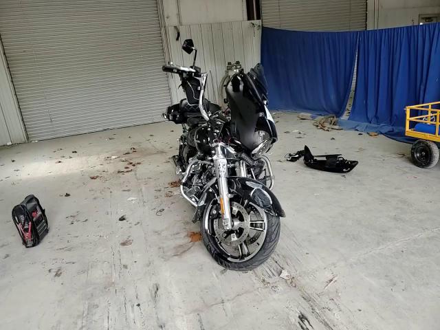 2019 Harley-Davidson Flhx VIN: 1HD1KBC15KB661818 Lot: 91589435