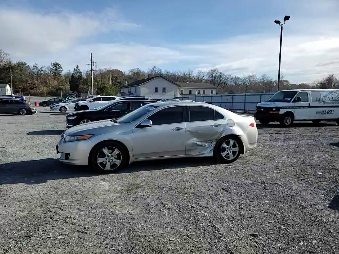 Фото: JH4CU2F62AC019530