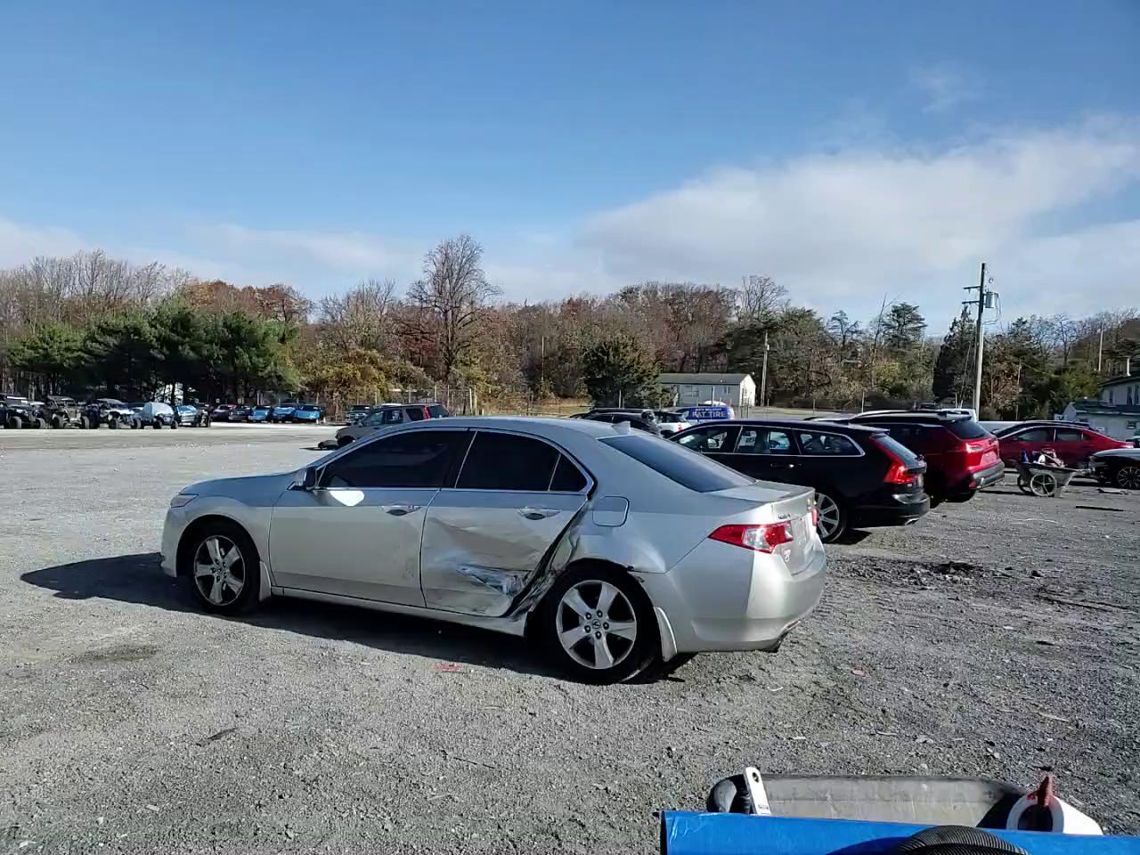 Фото: JH4CU2F62AC019530