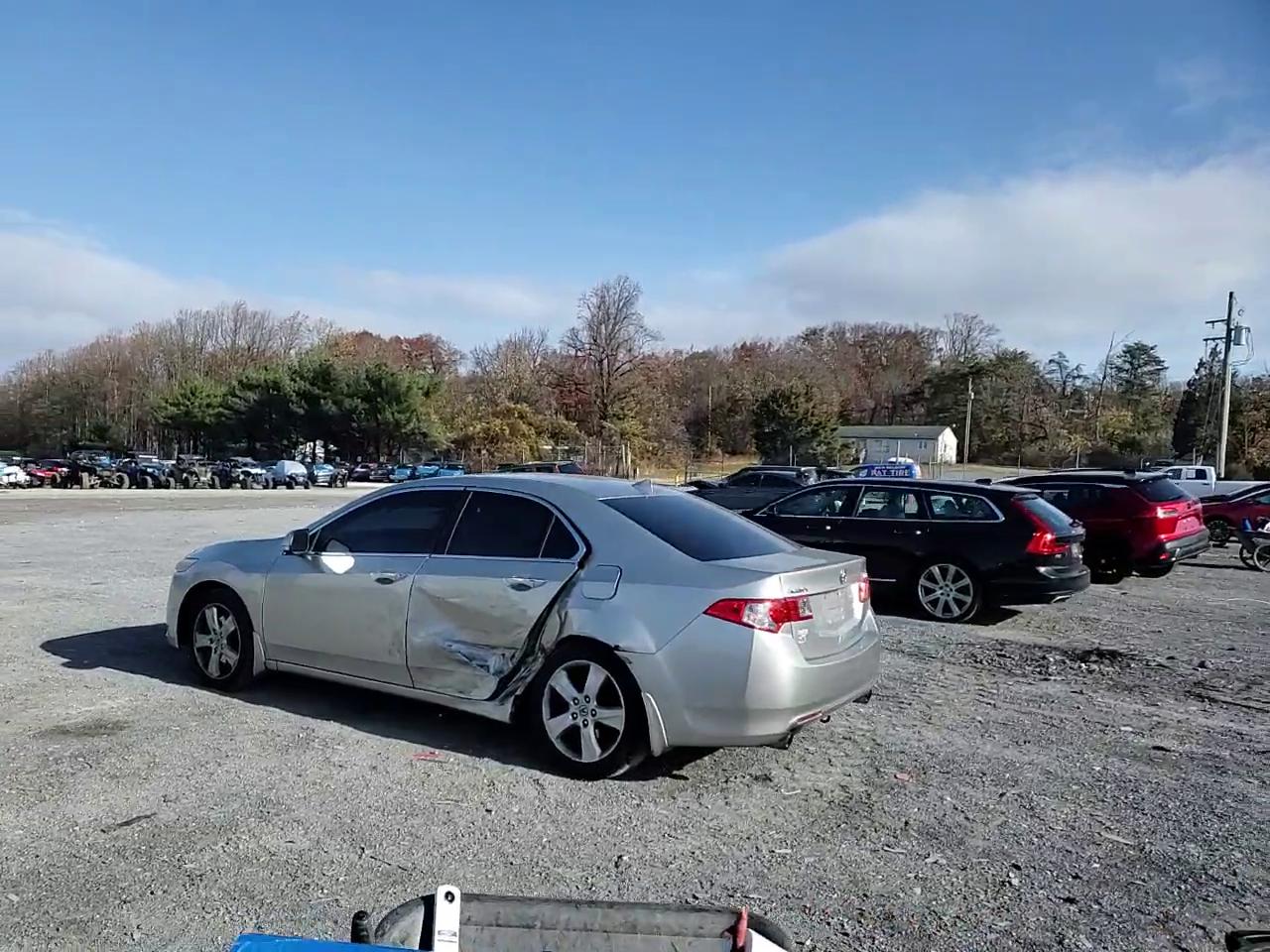 Фото: JH4CU2F62AC019530