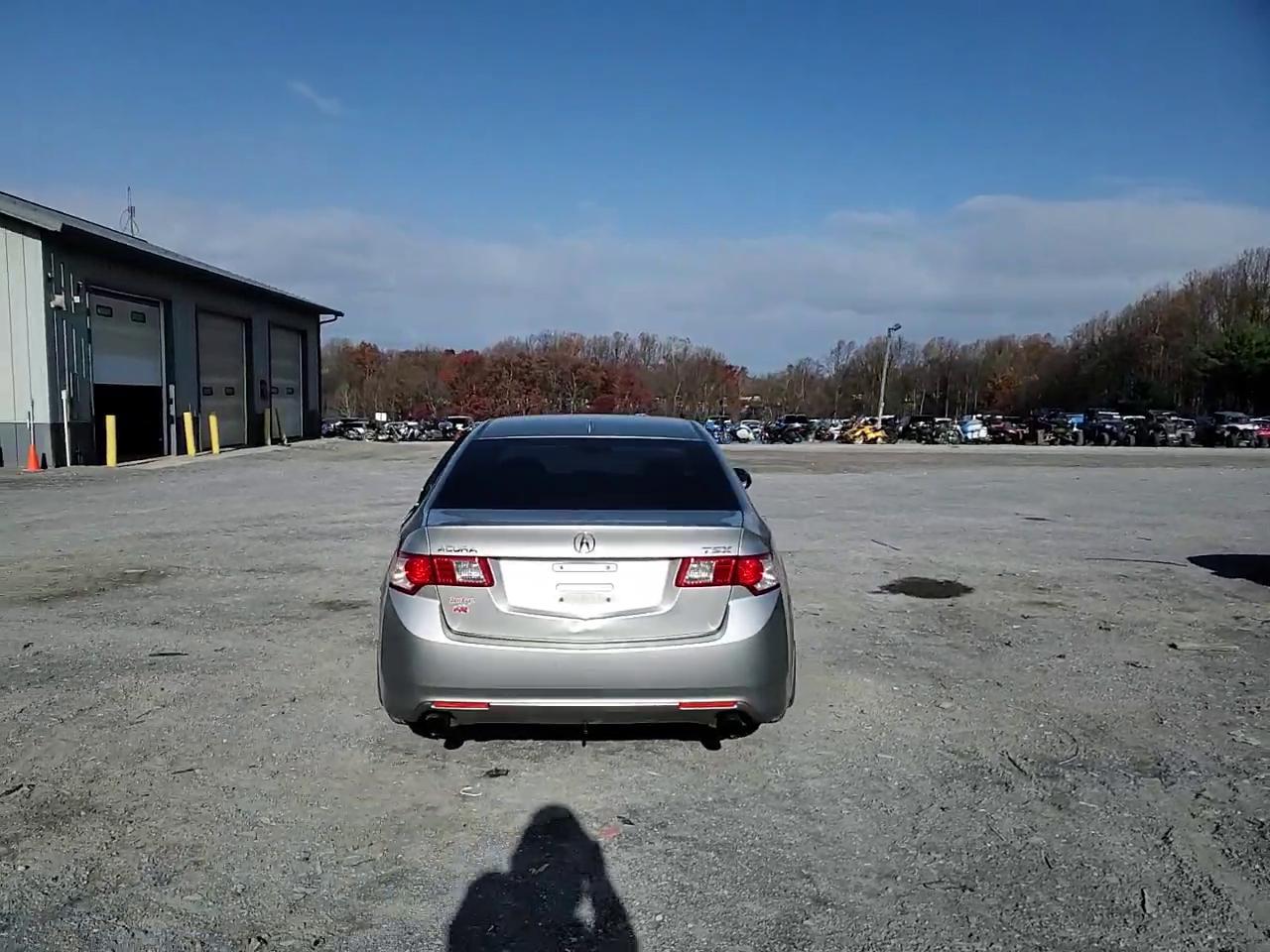 Фото: JH4CU2F62AC019530