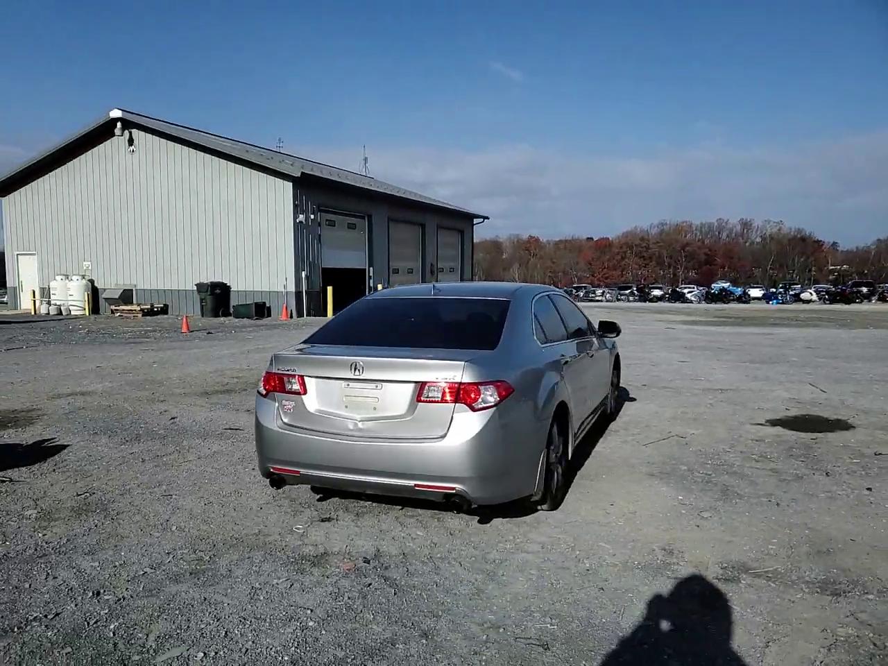 Фото: JH4CU2F62AC019530