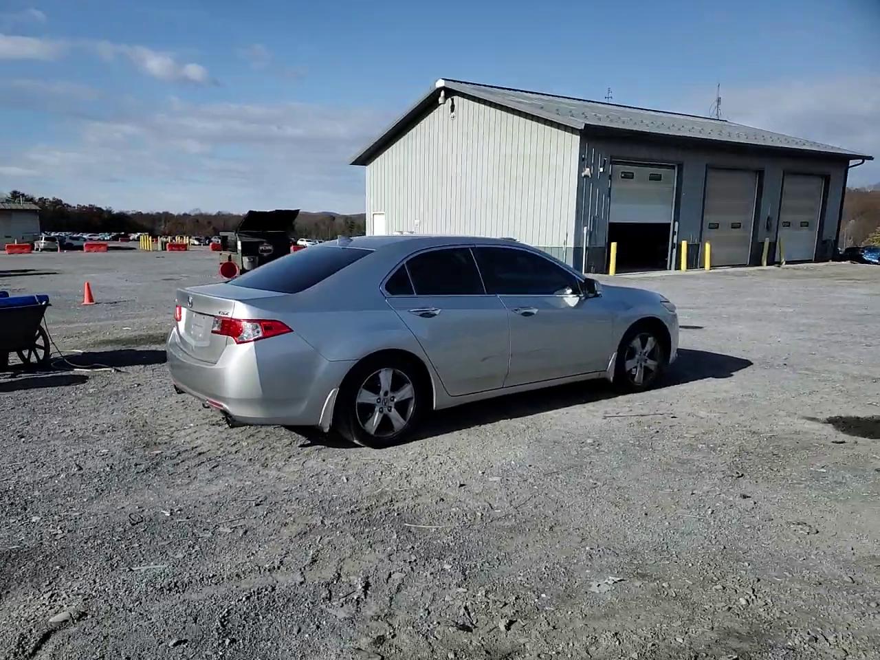 Фото: JH4CU2F62AC019530