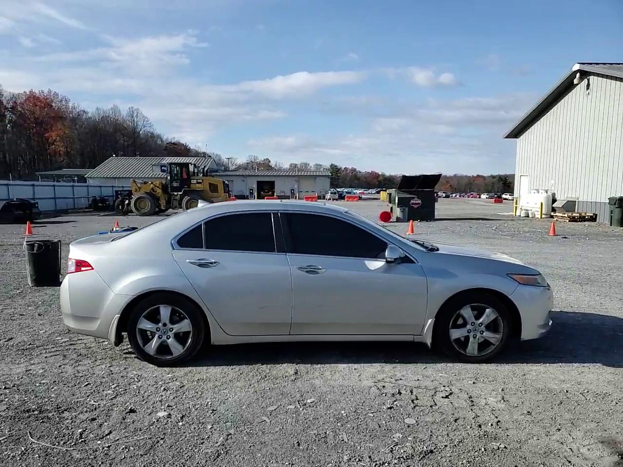 Фото: JH4CU2F62AC019530