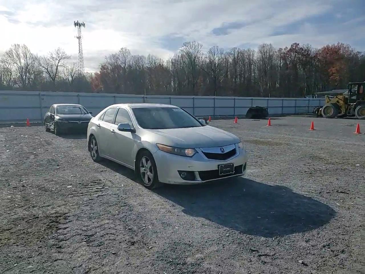 Фото: JH4CU2F62AC019530