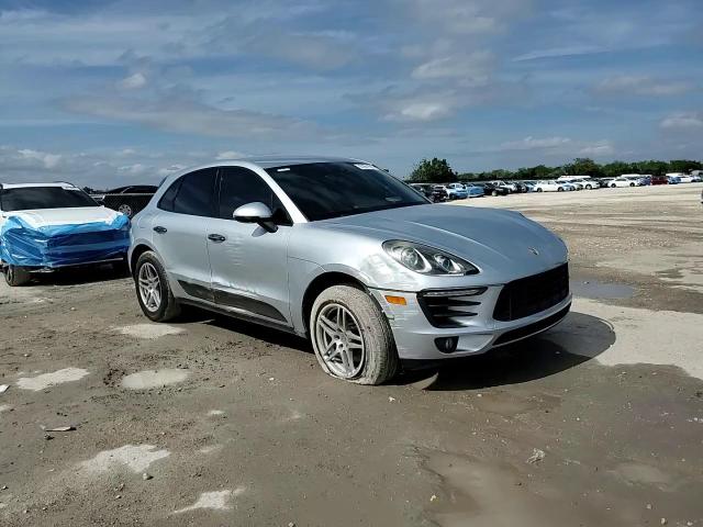 2017 Porsche Macan VIN: WP1AA2A57HLB05991 Lot: 92061955