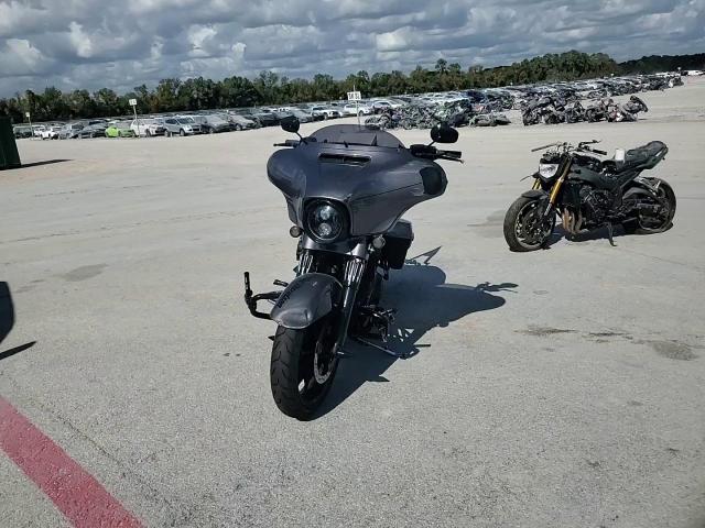 2014 Harley-Davidson Flhx Street Glide VIN: 1HD1KBM14EB712535 Lot: 92654685