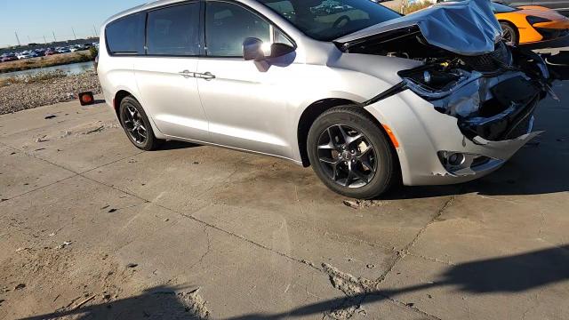 2019 Chrysler Pacifica Touring Plus VIN: 2C4RC1FG7KR522836 Lot: 94118055