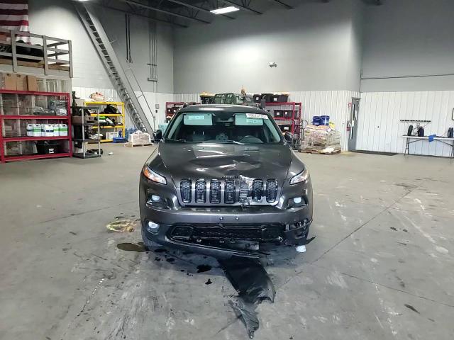 2018 Jeep Cherokee Latitude VIN: 1C4PJMCXXJD578029 Lot: 93673735
