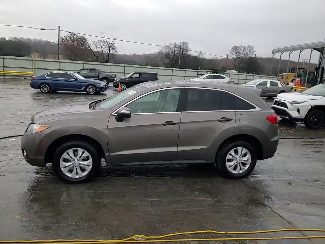 Фото: 5J8TB3H56DL003841