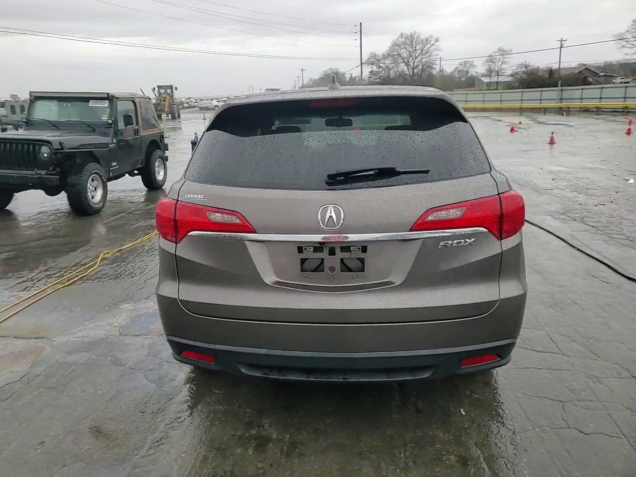 Фото: 5J8TB3H56DL003841