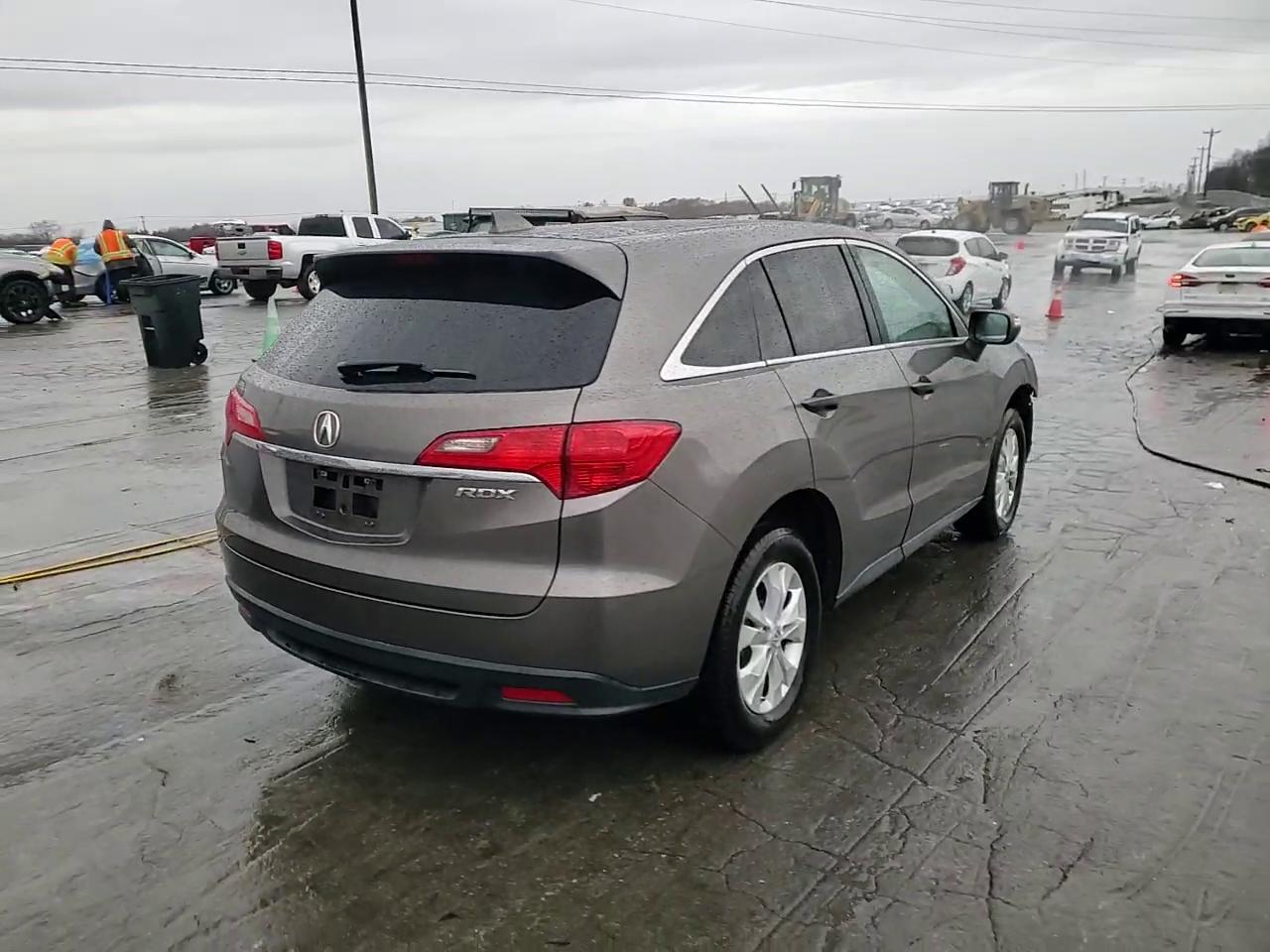 Фото: 5J8TB3H56DL003841