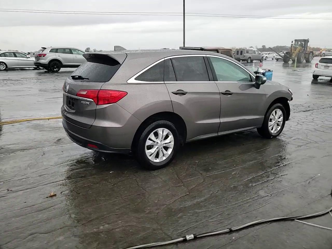 Фото: 5J8TB3H56DL003841