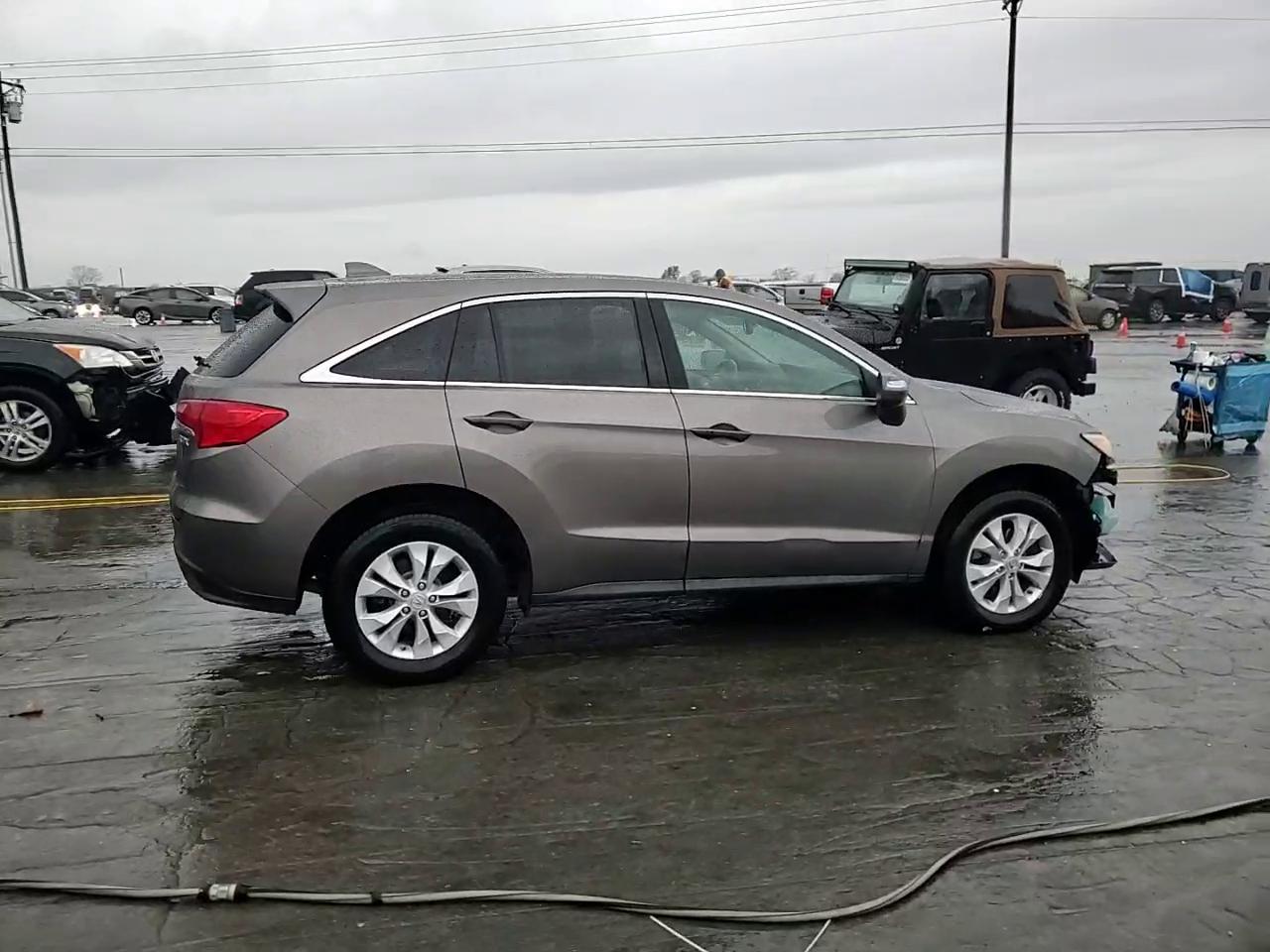 Фото: 5J8TB3H56DL003841