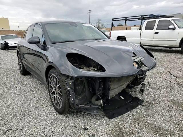 2018 Porsche Macan VIN: WP1AA2A56JLB15093 Lot: 93261215