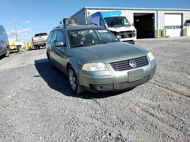 2002 Volkswagen Passat Glx VIN: WVWWH63BX2E370090 Lot: 92849745
